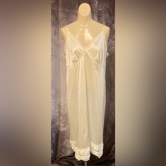 Vintage Other - Vintage dress slip